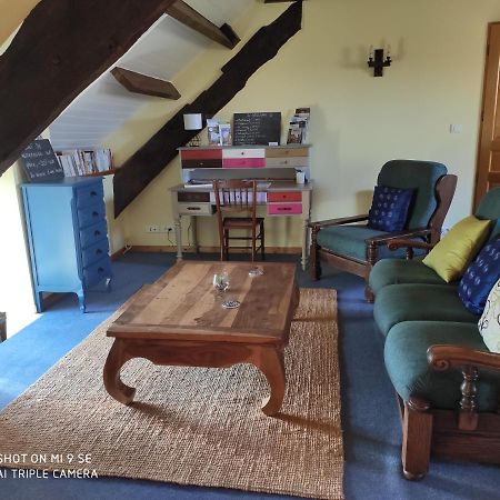 Gite Le Grenier Aux Portes De Broceliande Apartment Reminiac Luaran gambar