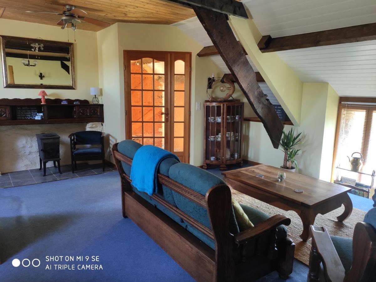 Gite Le Grenier Aux Portes De Broceliande Apartment Reminiac Luaran gambar