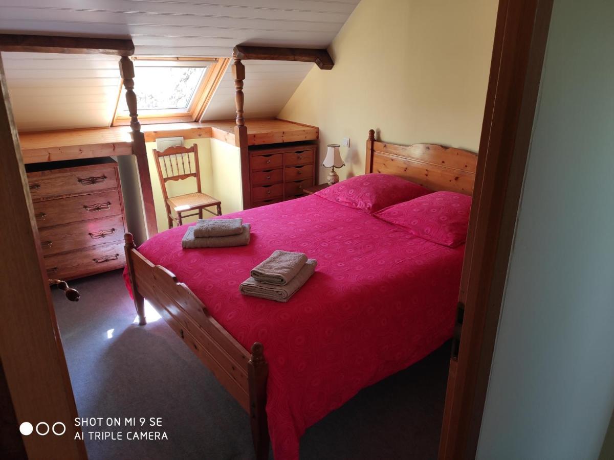 Gite Le Grenier Aux Portes De Broceliande Apartment Reminiac Luaran gambar